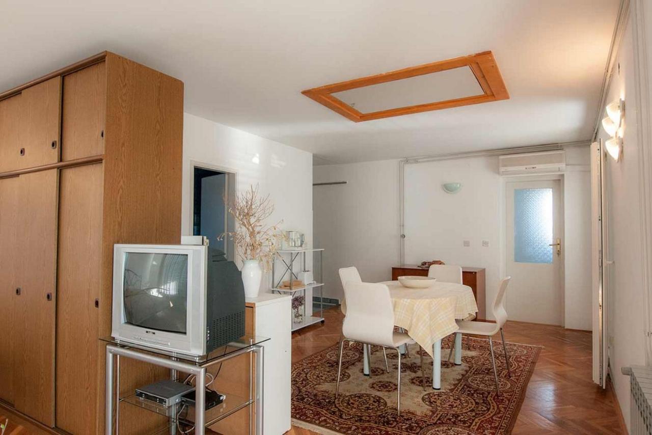 Amazing Seaview Apartment With A Balcony Near The Beach - Kneza Trpimira I Zadar Zewnętrze zdjęcie