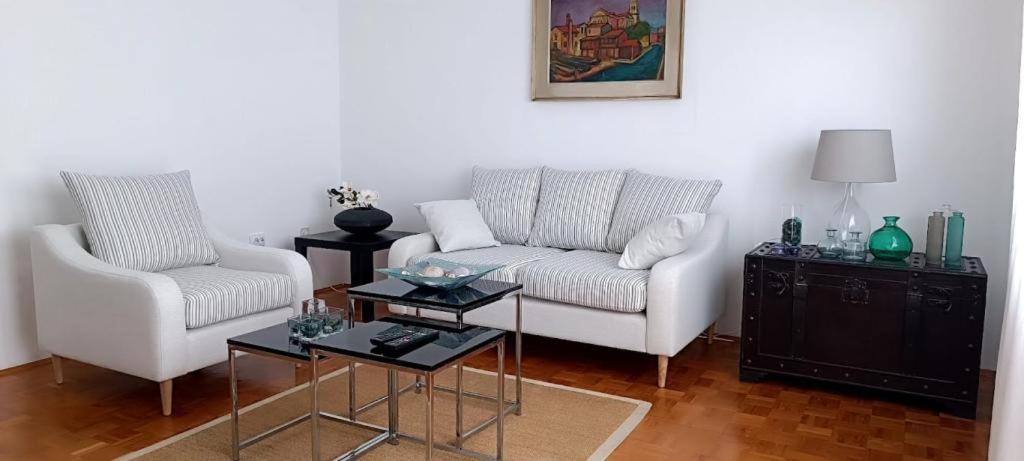 Amazing Seaview Apartment With A Balcony Near The Beach - Kneza Trpimira I Zadar Zewnętrze zdjęcie