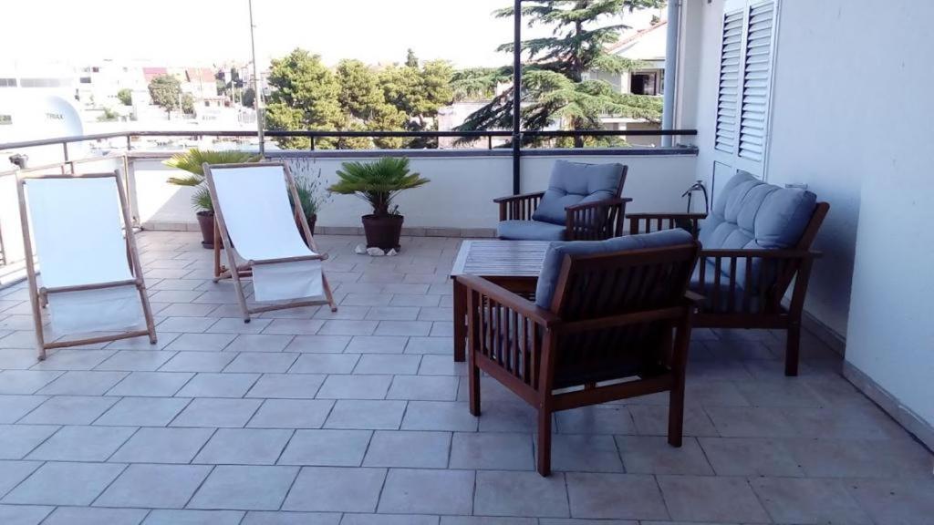 Amazing Seaview Apartment With A Balcony Near The Beach - Kneza Trpimira I Zadar Zewnętrze zdjęcie